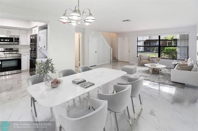 Foto del edificio - 2590 Coral Springs Dr