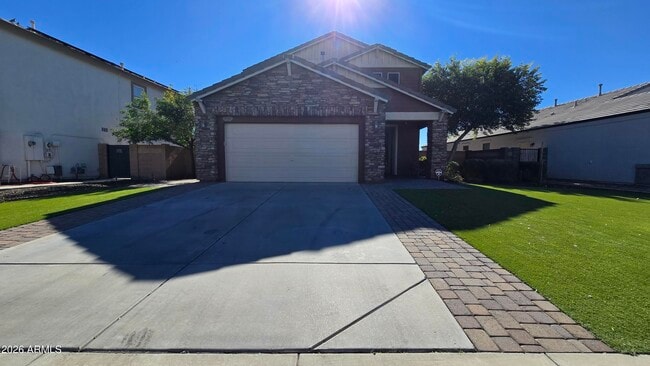 Building Photo - 29411 W Weldon Ave