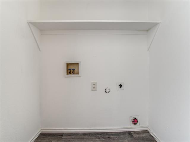 Foto del edificio - 571 Majestic Park Ln