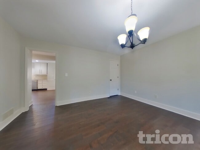 Building Photo - 117 Jay Wood Dr