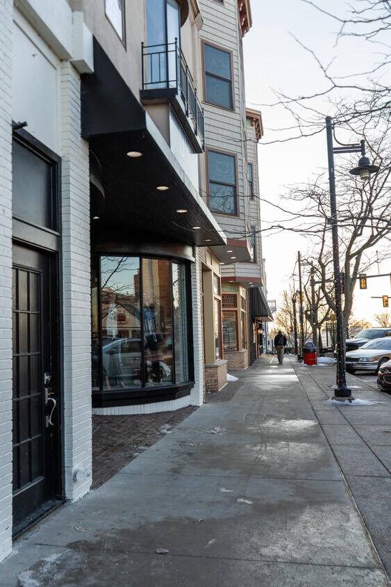 Primary Photo - 410 Phoenix St