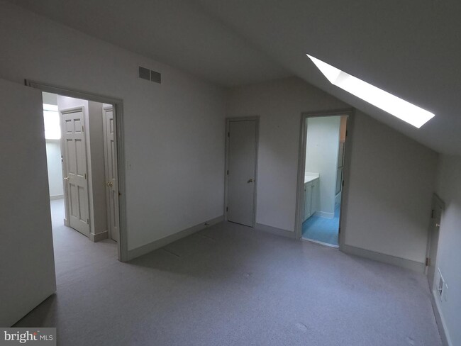 Building Photo - 251 W Montgomery Ave