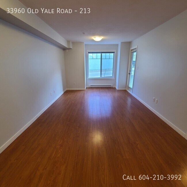 Photo du bâtiment - Updated Condo In Downtown Abbotsford