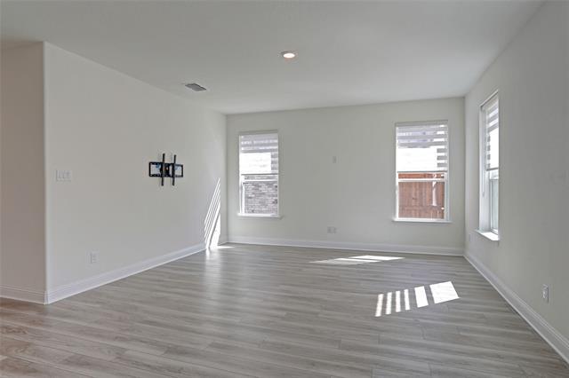 Foto del edificio - 3500 Keechi Creek Dr