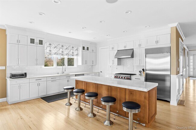 Foto del edificio - 176 Beach Ln