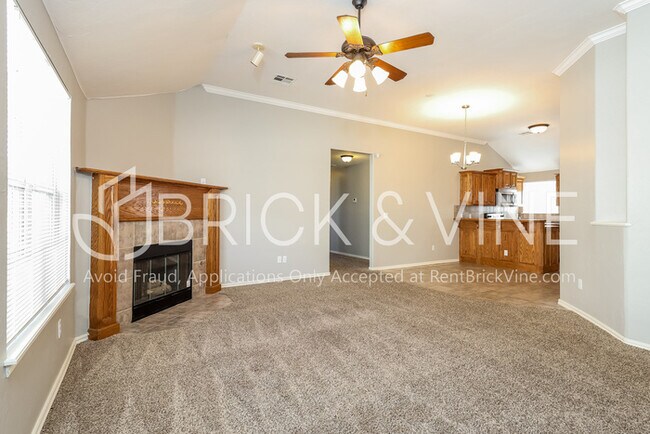 Building Photo - 4924 Sunny Ct