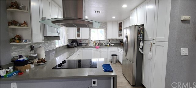 Building Photo - 15521 Oakbury Dr