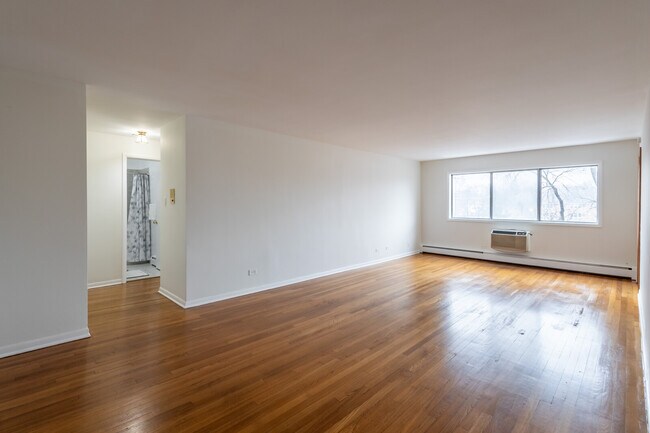 Foto del edificio - 750 Dempster St