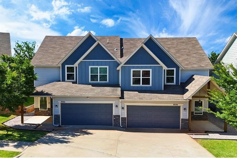 Photo - 604 NW 175th St