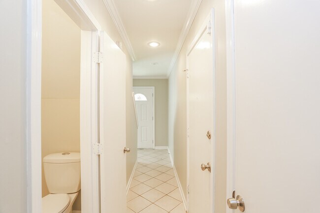 Foto del edificio - Beautiful 3 Bedroom 2.5 Bath home to lease