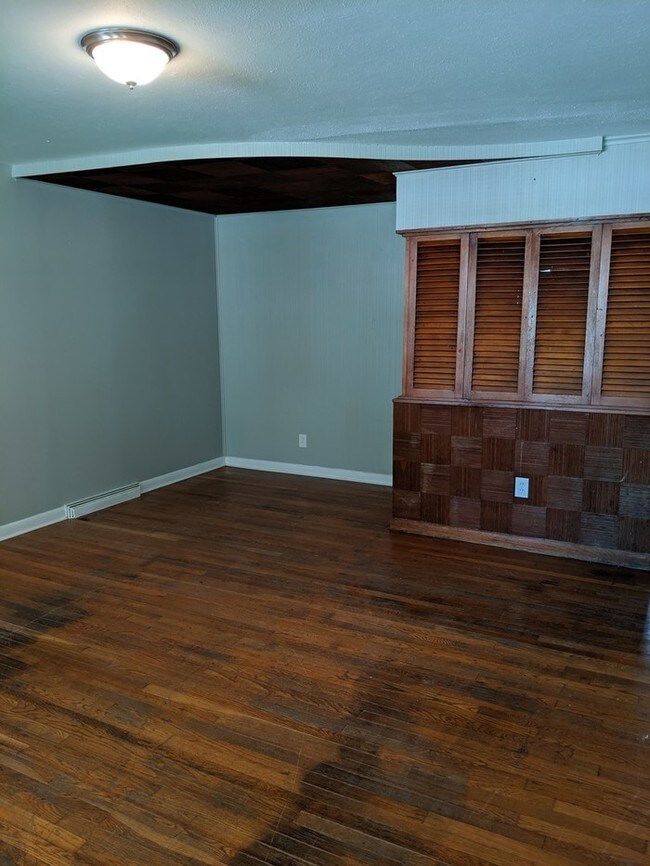 Foto del edificio - 3 BEDROOM 1.5 BATH---MOLINE ACRES