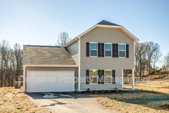 Building Photo - 2206 Yearling Dr