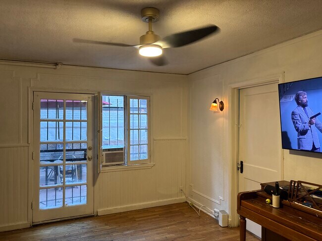 Foto del edificio - 1365 N Corona St