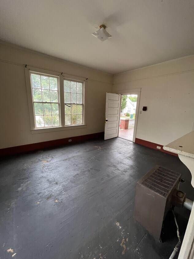 635 Pelzer St, Greenwood, SC 29649 House Rental in Greenwood, SC