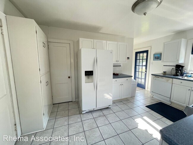 Building Photo - 3 br, 2 bath House - 2416 Baltic Ave