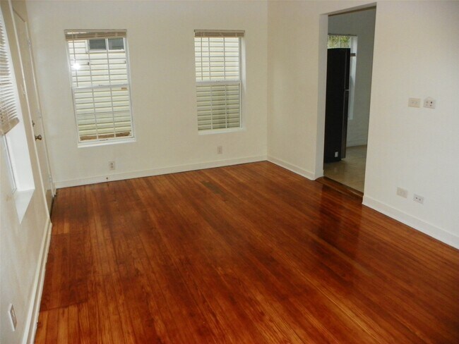 Foto del edificio - 4334 Jefferson St