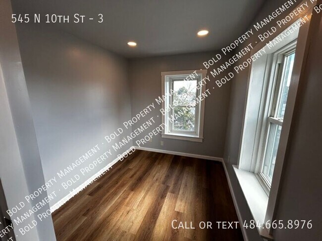 Foto del edificio - 545 N 10th St