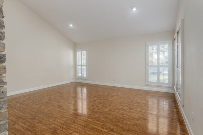 Foto del edificio - 715 Trademark Pl