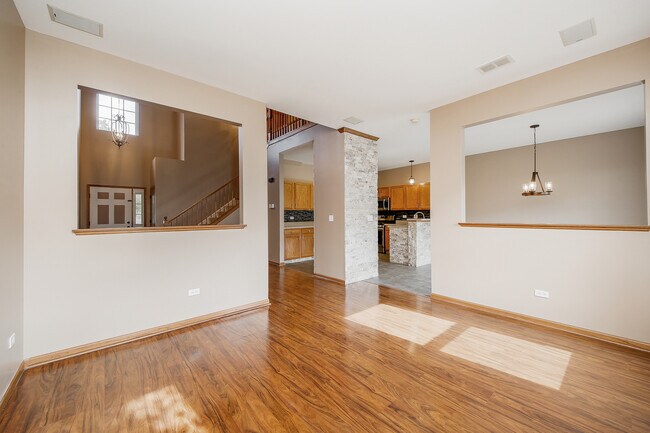 Foto del edificio - 17643 Gilbert Dr
