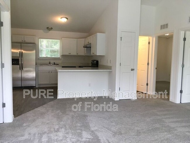 Building Photo - 2581 W Castania Dr