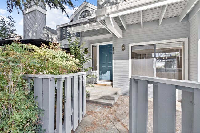 Foto del edificio - 466 Mountain Laurel Ct