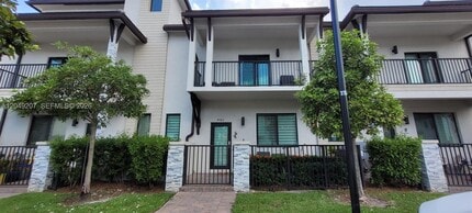 Building Photo - 4682 NW 83rd Ave