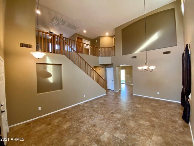 Building Photo - 6330 W Big Oak St