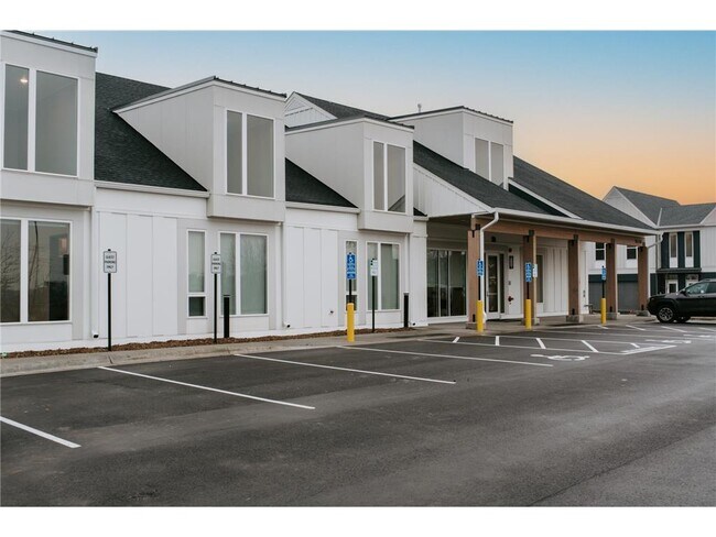 Foto del edificio - 15397 104th Pl N