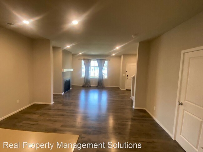 Building Photo - 3 br, 2.5 bath House - 16111 NW Pristine Ln