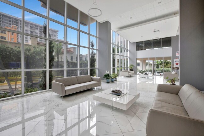 Foto del edificio - 525 N Ocean Blvd