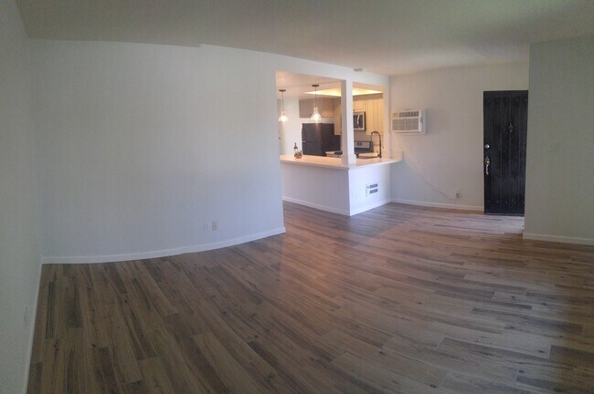 Building Photo - 13722 Red Hill Ave