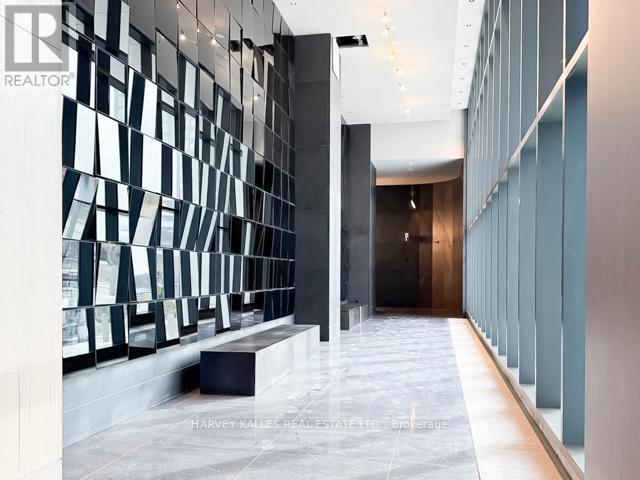 Photo du bâtiment - 8 Interchange Wy