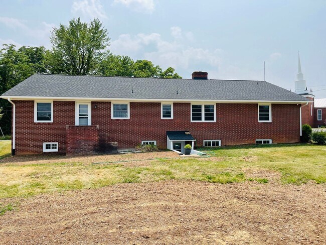Foto del edificio - Home for Rent in Dayton