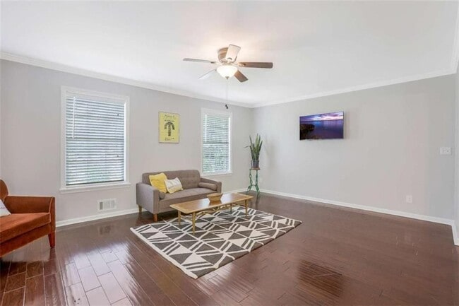 Foto del edificio - 3211 Flamingo Dr