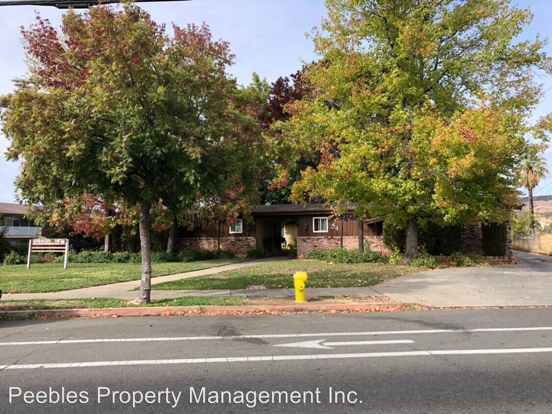 54 Grand Ave, Oroville, CA 95965 Room for Rent in Oroville, CA