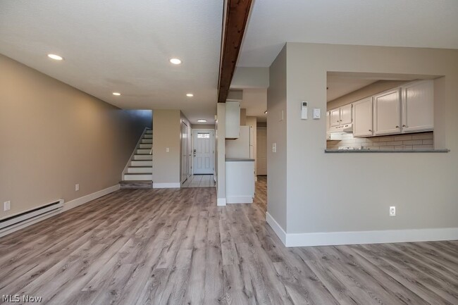 Building Photo - 6305 Forest Park Dr