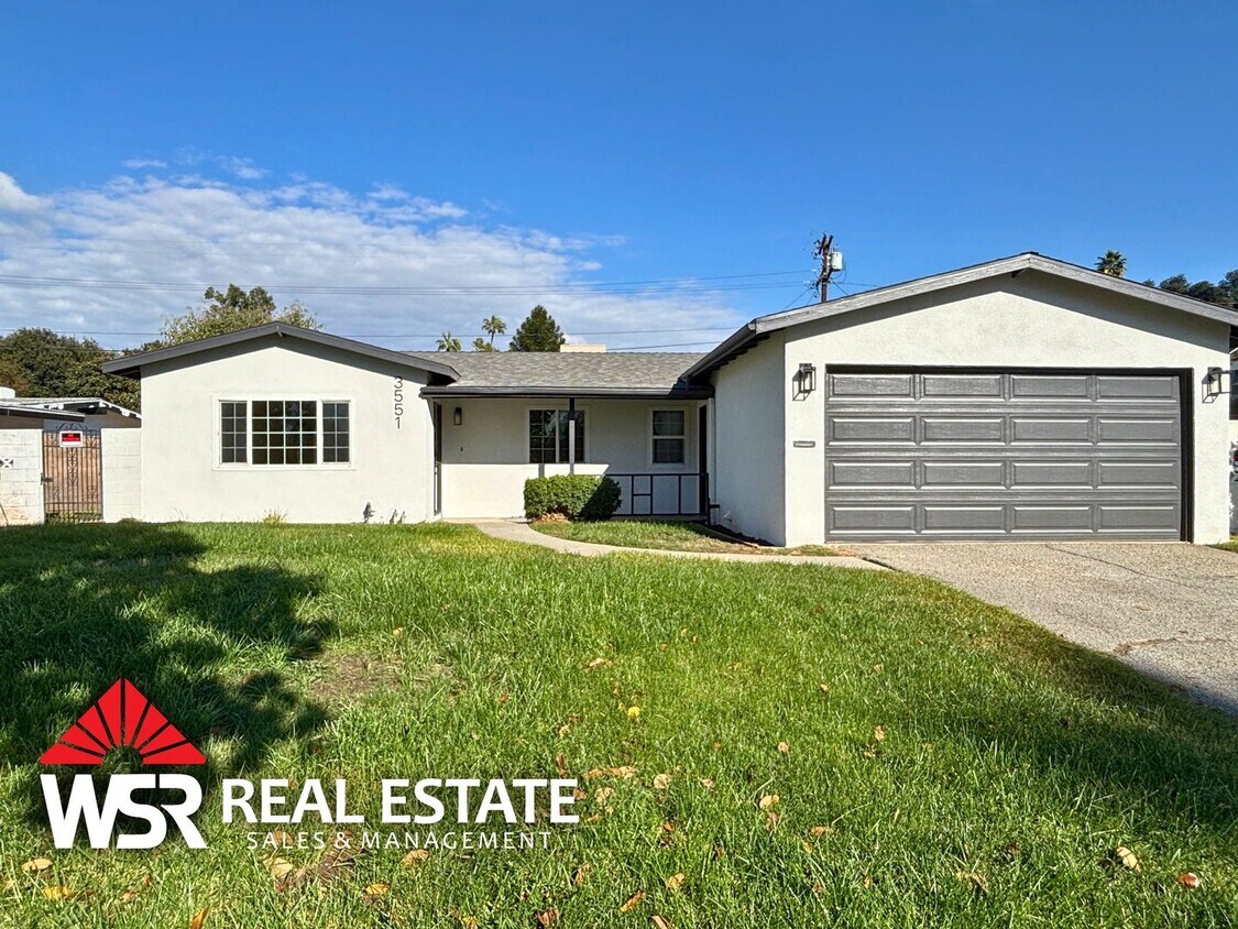 Charming upgraded 3 bedroom home near CBU! - Charming upgraded 3 bedroom home near CBU!