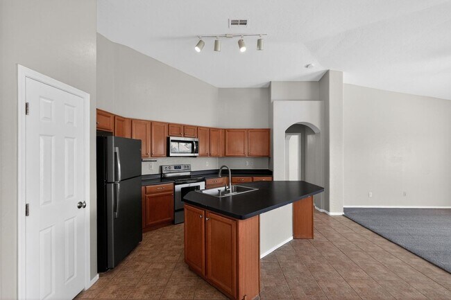 Foto del edificio - 14843 W Wethersfield Rd