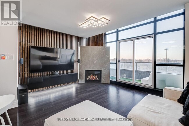 Building Photo - 200 Manitoba St