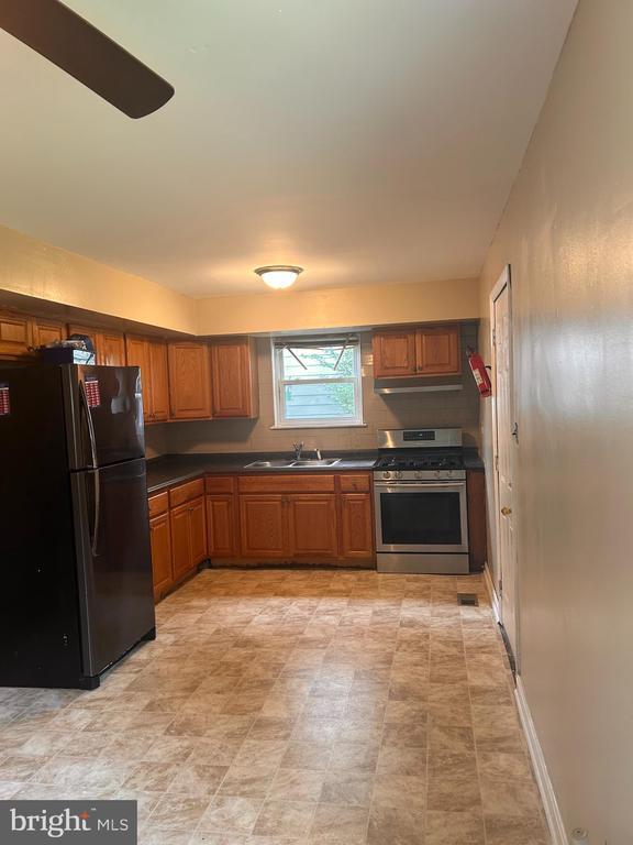 Foto del edificio - 1021 E Williams Cir