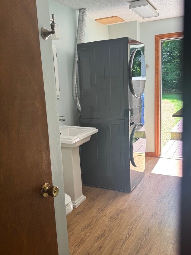 Building Photo - 534 Turners Falls Rd