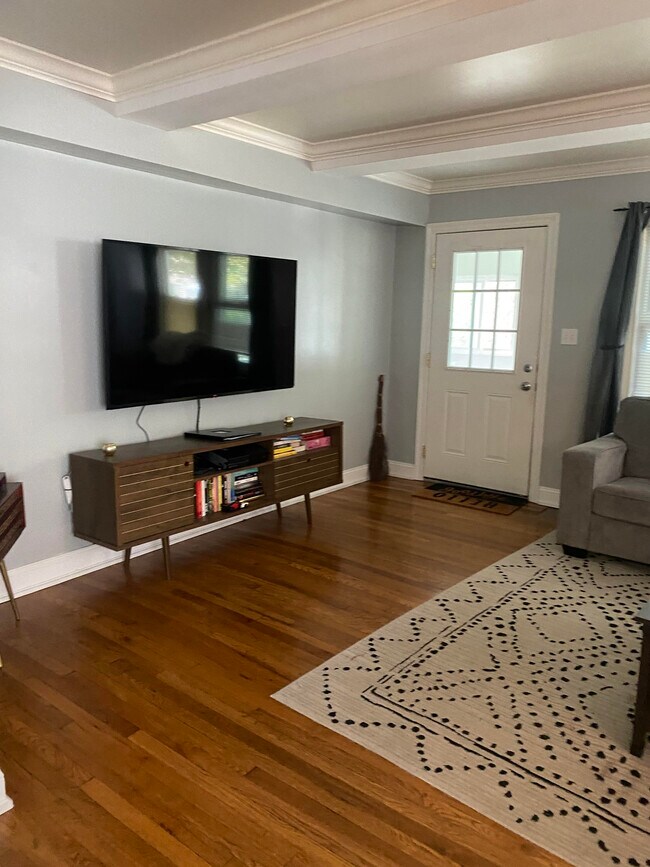 Foto del edificio - 914 N Maple Ave