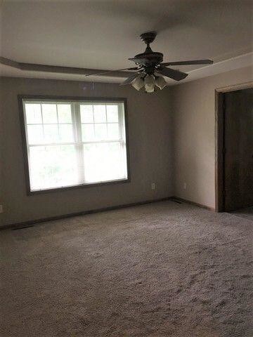Foto del edificio - 2327 Liberty Ln