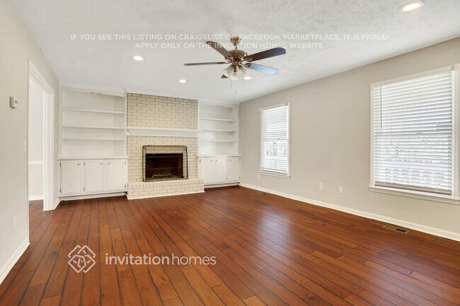 Building Photo - 4885 Cove St