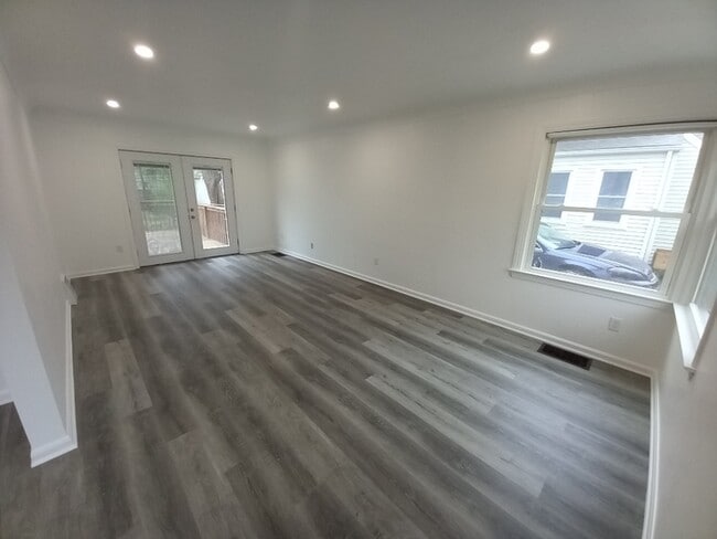 Building Photo - 1714 Upland Drive