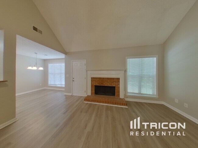Building Photo - 112 Laurel Springs Dr