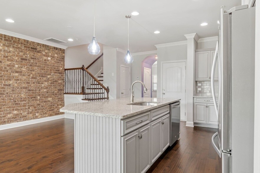 Foto principal - 1444 Channing Dr