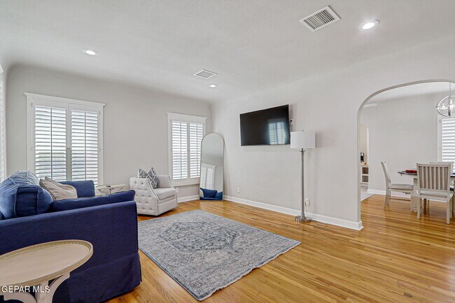 Building Photo - 3511 Murray Pl