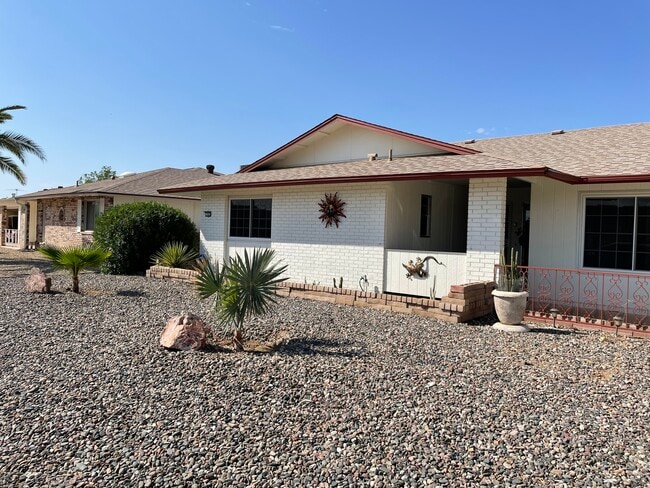 Foto del edificio - 17622 N Jasmine Dr