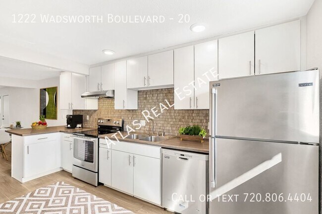 Building Photo - ONE MONTH RENT FREE Plus W/D INCLUDED! New...